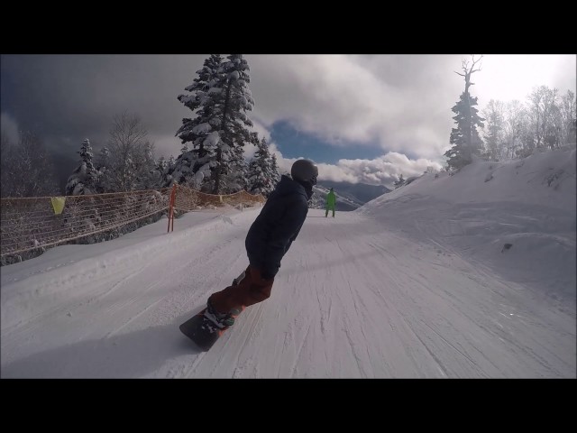 【追い撮り】焼額山Free Run!!/スノーボードクロスコース2年生男子 スノーボード・スキーの学校JWSC動画:1192