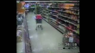 Vuurwerkramp Enschede - Camerabeeld in een supermarkt tijdens de vuurwerkramp (13-05-2000)