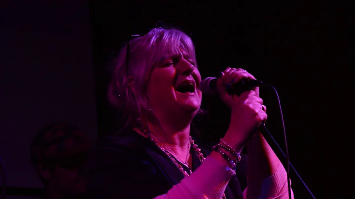 Julie Lamb - I'd Rather Go Blind