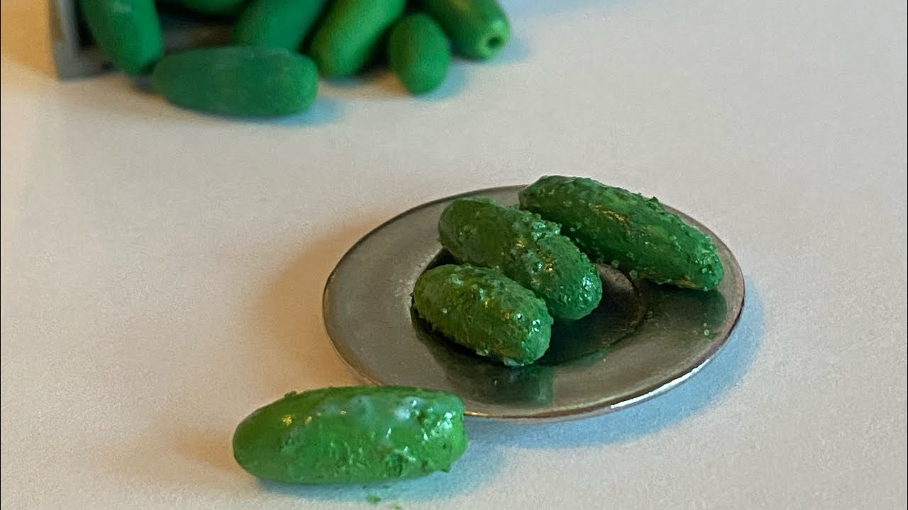 Miniature Pickles (DIY polymer clay) - YouTube