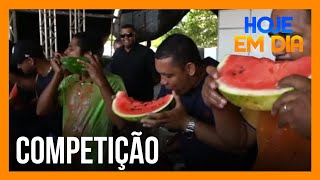 Personagens do Brasil: Renata Alves visita Festa da Melancia em Uruana (GO)