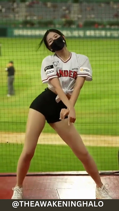 Korean Cheerleader Viral Dance #shorts #short #cheerleader #korean #zerotwo #girl #dance #viral