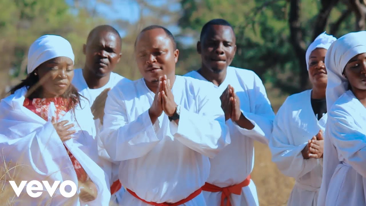 NobertMukombe - Ndichashinga