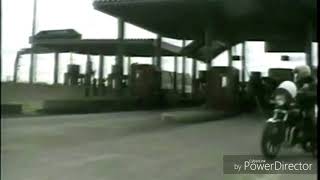 Z400FX  超ロングな旗棒と爆音と粋なラッパ……　スーパーFX ！