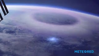 Spectacular "blue jet" captured from the International Space Station