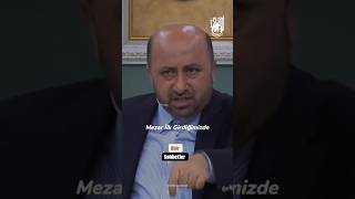 mezar ilk girdigimizde böcekler sinekler.