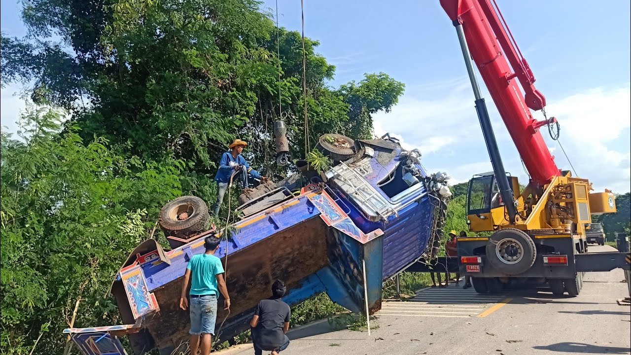 ปิดถนนแปบ รถเครน Sany 35ตัน มาช่วยแล้ว