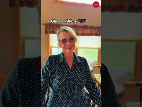 BREE MARIE 🌹 Stylish Icon 👠 Natural Older Women Over 50 🌸 Eternal Beauty