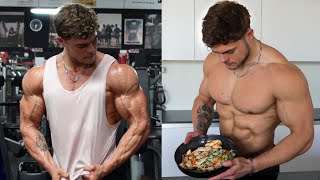 HOW I COOK THE PERFECT CHICKEN | FULL SHOULDER WORKOUT