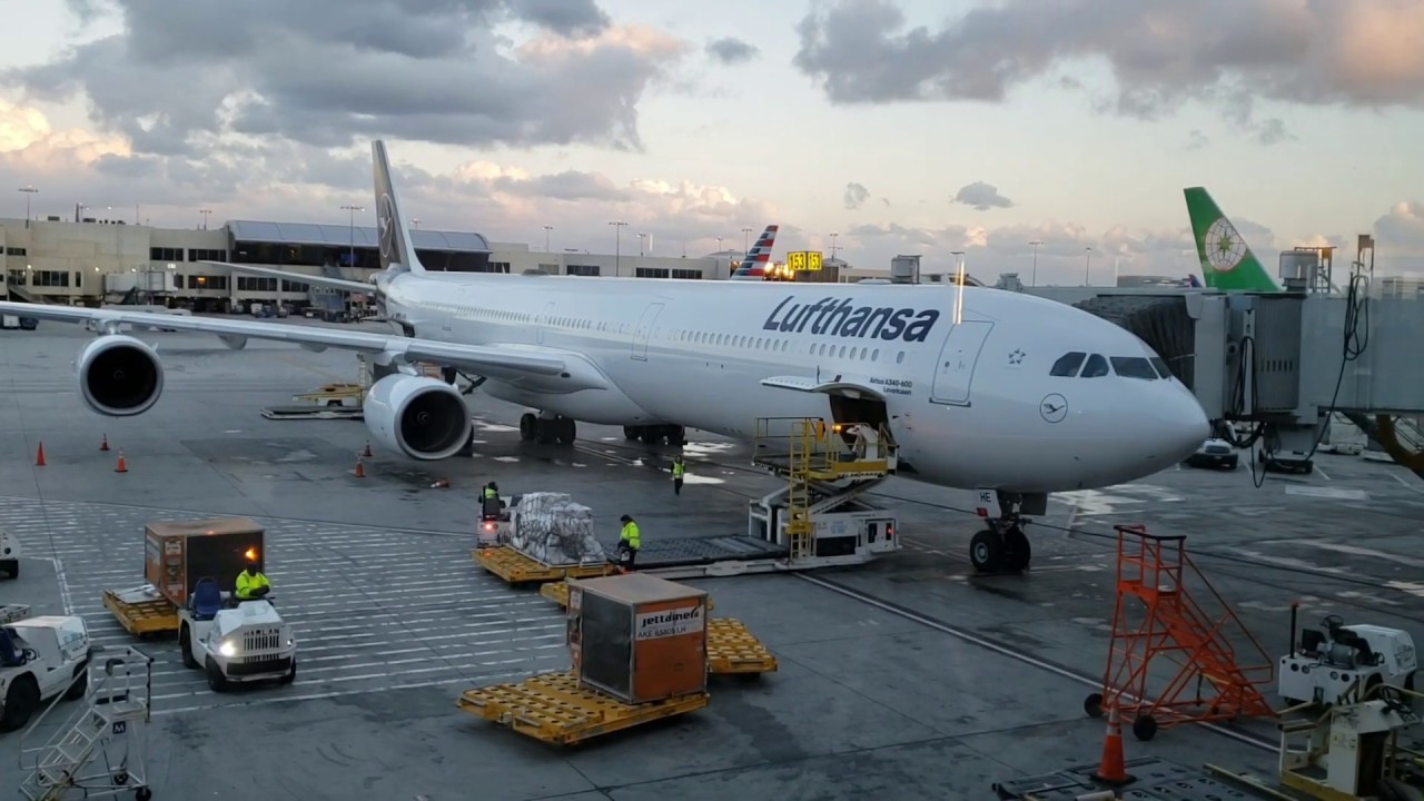 Lufthansa LAX - Munich A340-600 Economy - YouTube