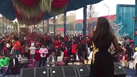 Nisha Bano | Suit Song | Full HD Live Wedding Show | Latest Punjabi Video 2018