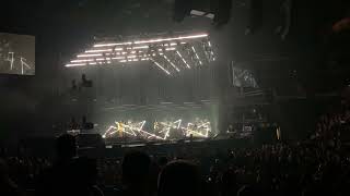 Bon Iver - “Yi”, “iMi” live at Barclays Center