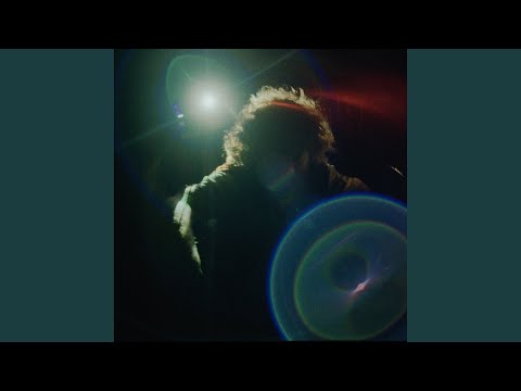 Putar Dancing In The Dark - Benny Sings
