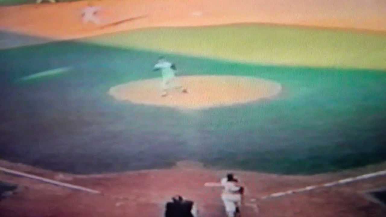 Carl Yastrzemski 44th Home Run Wins Triple Crown!