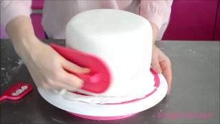 Comment Recouvrir Un Gateau De Pate A Sucre Scrapcooking Youtube