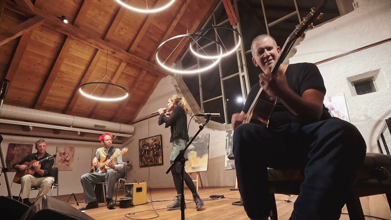 "Je me suis fait tout petit" par Les Pornographes et Sébastien Giniaux, live à la Vidondée.