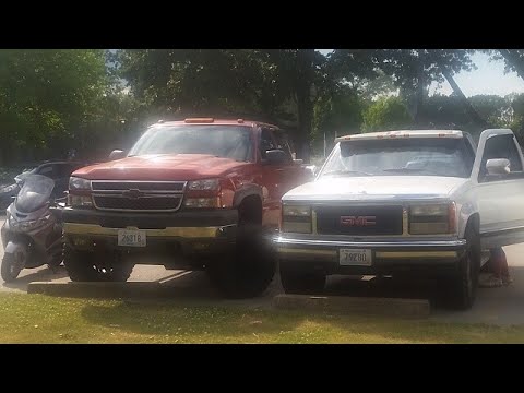 CHEVY 350 FALLS OUT OF THE TRUCK - YouTube