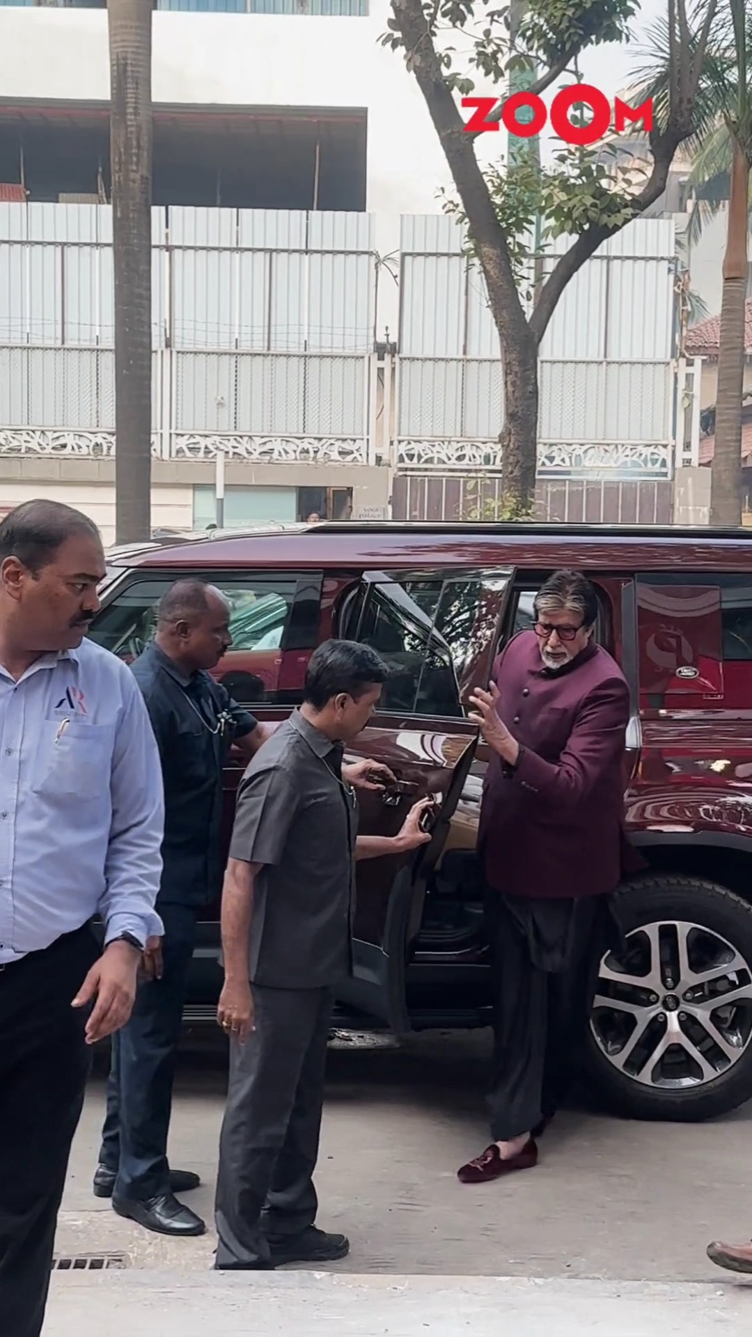 Amitabh Bachchan arrives in STYLE at an event ? #amitabhbachchan #shorts