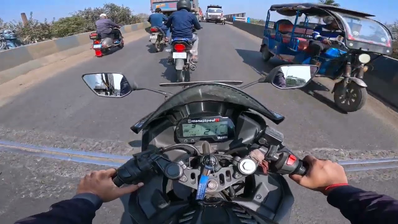 ভোট এলেই কেন হঠাৎ করে ড্রেন সারাই, চারপাশ পরিষ্কার, রাস্তা মেরামত— সবকিছু যেন স্বাভাবিক হয়ে যায়? 🤔