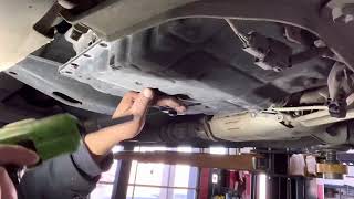 2013 INFINITI G37 Code P0720 Số 3 không chuyển số