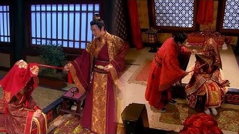 【พากย์ไทย】ฮ่องเต้กับน้องท่านอ๋องแต่งงานวันเดียวกัน แต่ใครจะรู้ว่าฮ่องเต้แอบสลับเจ้าสาว