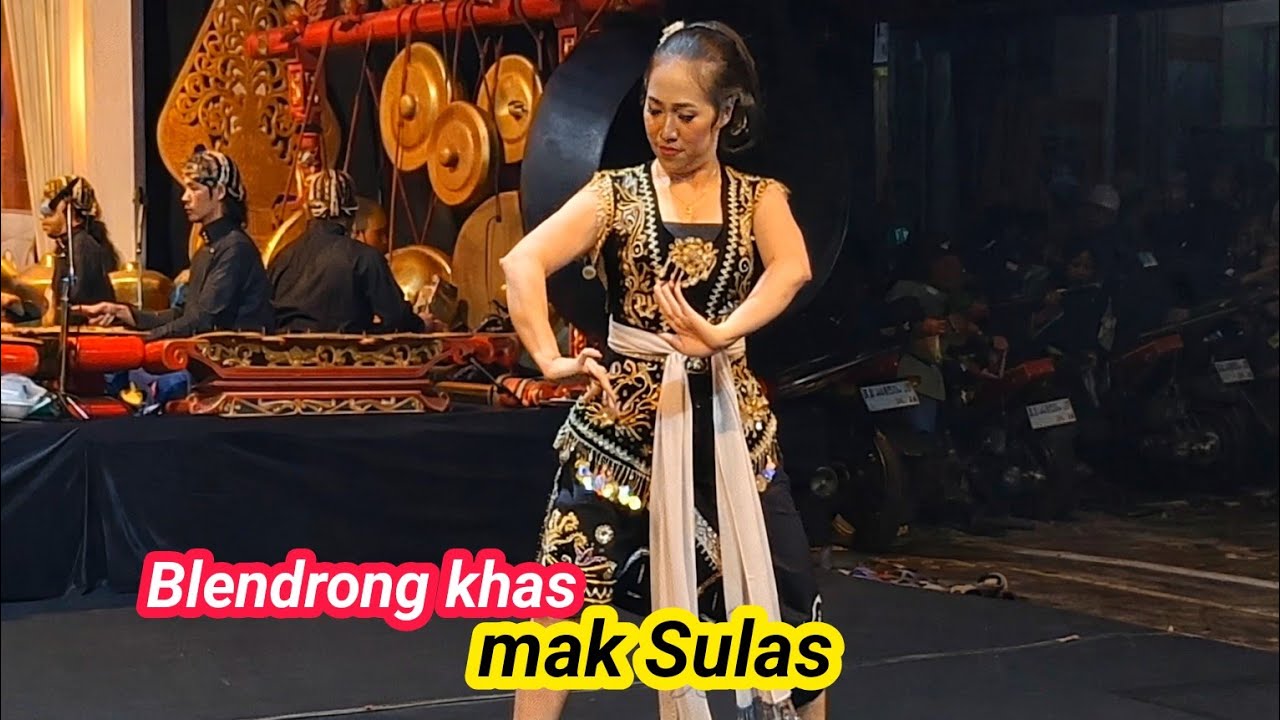 ACARA KHITAN MASAL SIMBANG KALIKAJAR GELAR PENTAS TAYUB 