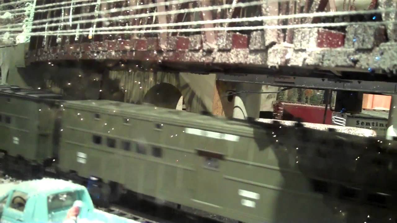 Toy Trains at The Cincinnati Museum Center - YouTube