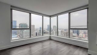 A 2-bedroom, 2-bath BC01 near River North and the West Loop at Left Bank