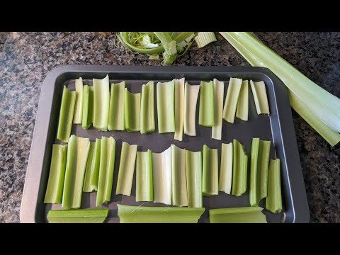 Cooking - Remove All the Celery Strings (020)