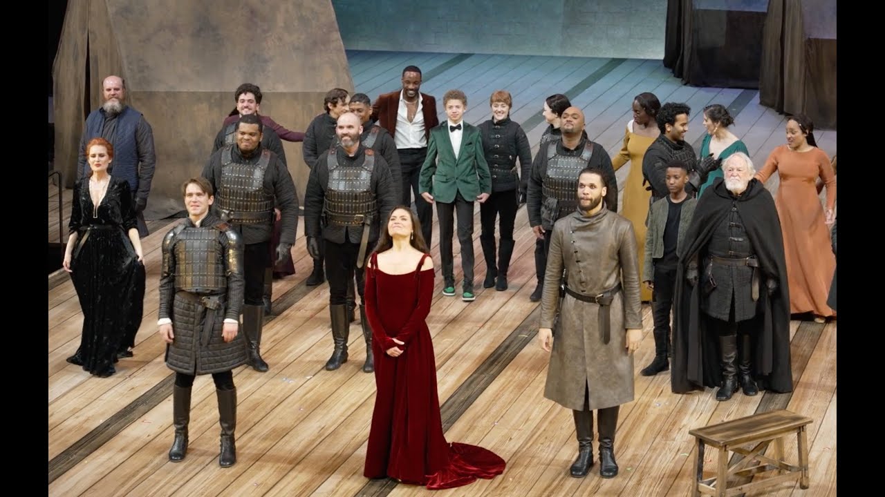 Lerner & Loewe's Camelot : Shows | Lincoln Center Theater