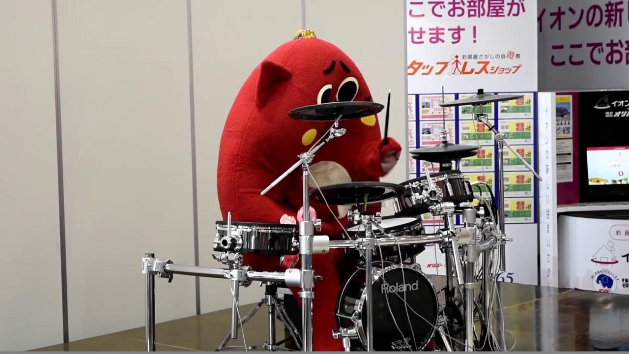 にゃんごすたー(nyangostar)🍎BABYMETAL「紅月」🐺神奈川初見参らしいDEATH🤘後半スティックを落としそうになりながらも立て直すにゃんご👍