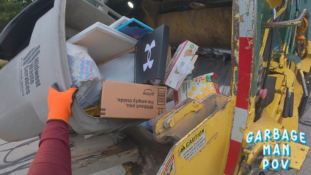 Garbage Collection ASMR | Rear-Loader Handling totters Trash | 4K ASMR