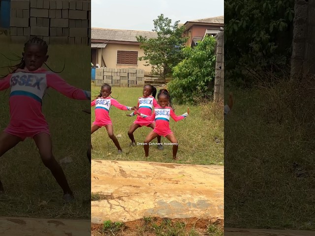 Are they triplets or what … #shortsafrica #amapiano #dance #shortsviral #happykids