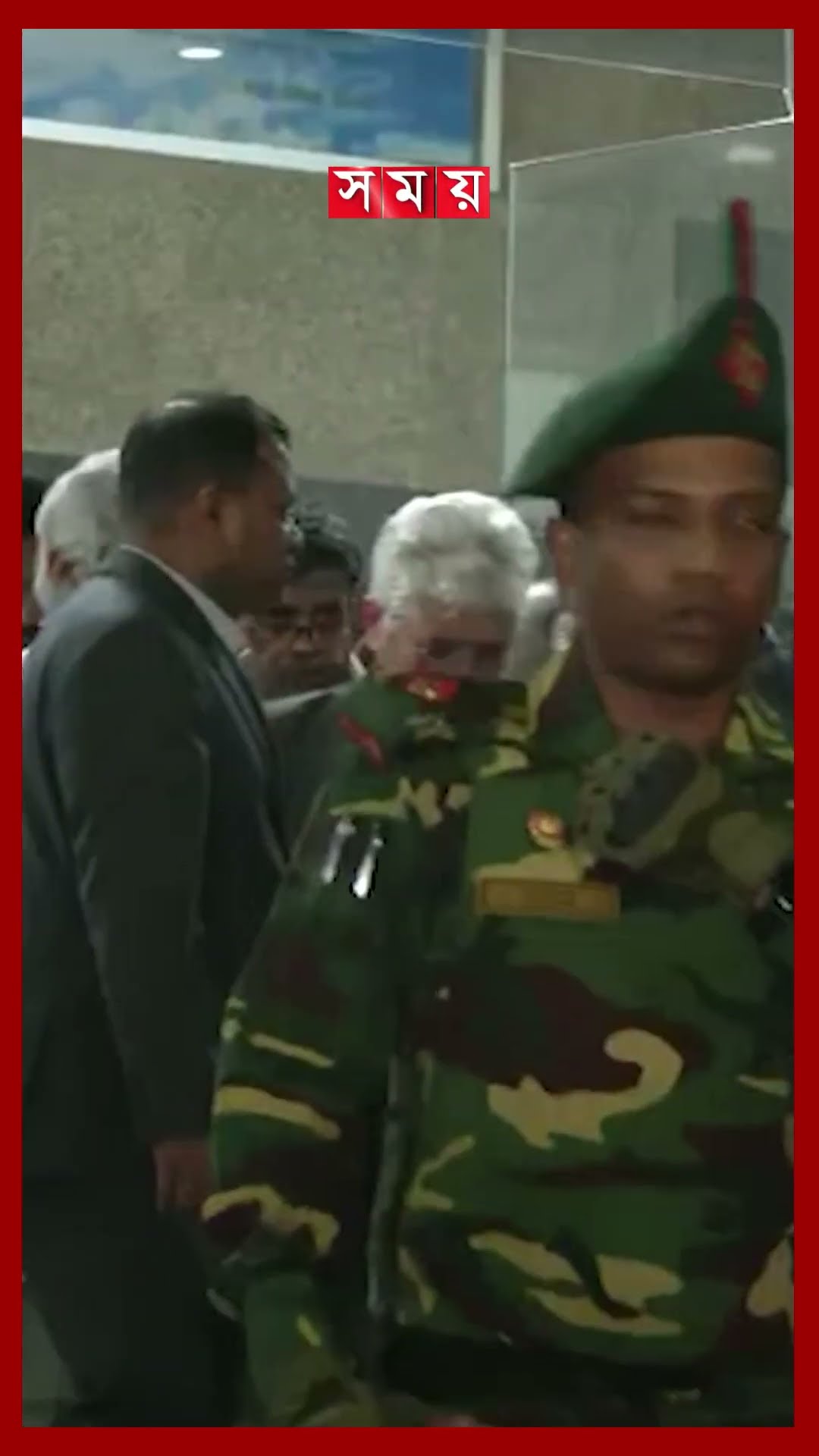 হাসান আরিফের মৃত্যুতে হাসপাতালে ছুটে গেলেন প্রধান উপদেষ্টা #dryunus #hassanarif #somoytv #shorts