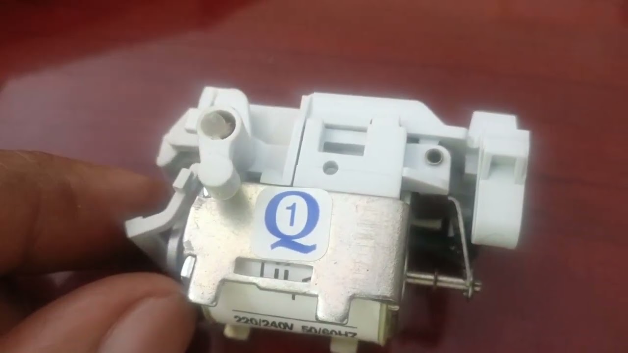 Unboxing | 422248 | Under Voltage Release | Unboxing & UVR Explanation | Legrand MCCB Accessories