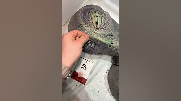 Just helping the Alien 😊 with Slaydots!