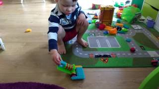 Stickle Brick Vacuum Cleaner