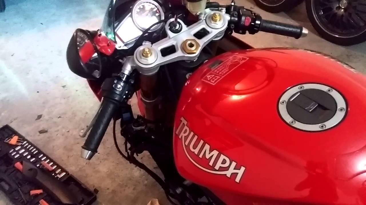 DAYTONA 675 - TUNE ECU - YouTube