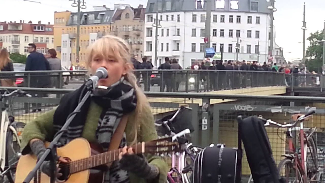 Alice Phoebe Lou, by the Warschauer str. station, Berlin.