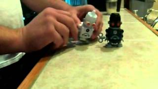 salt-pepper-robots
