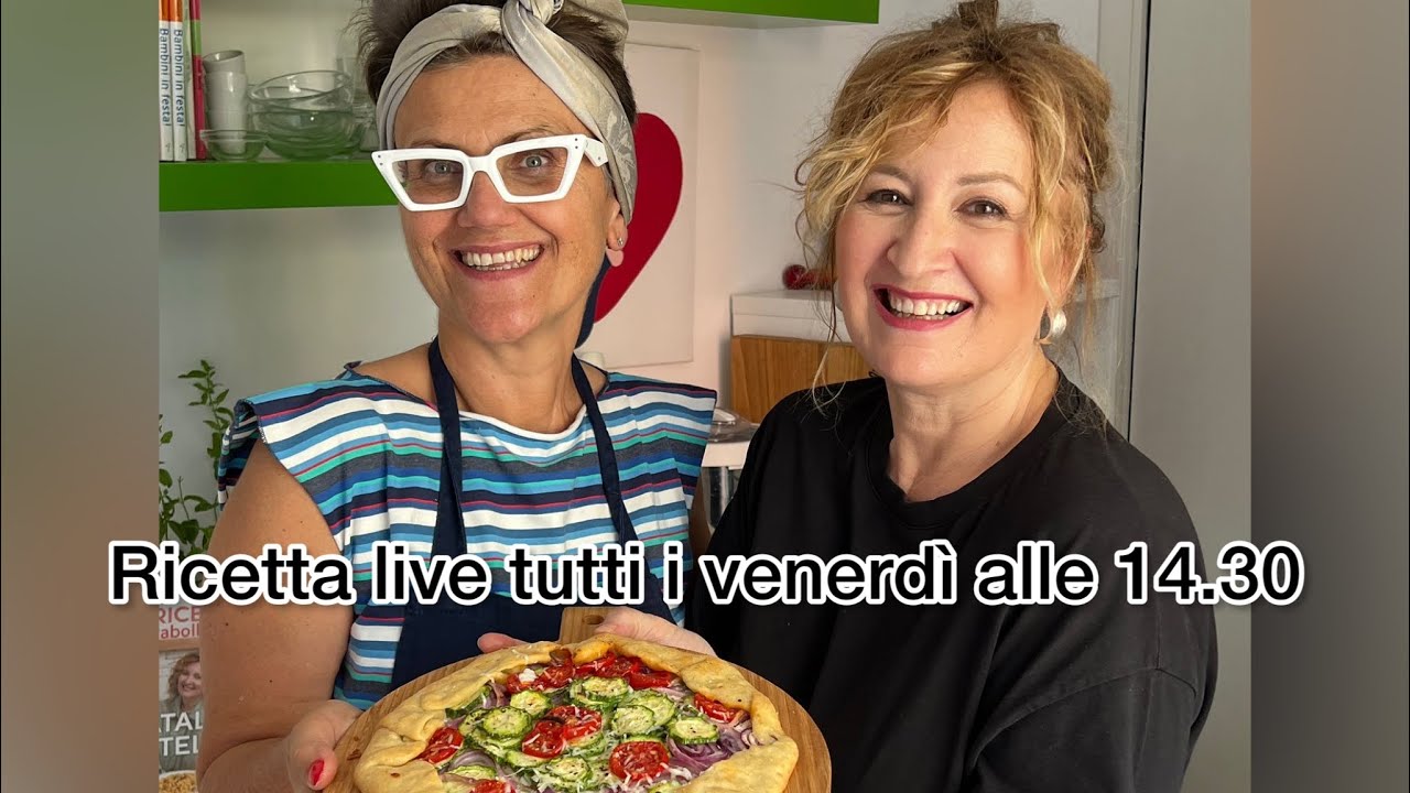 Benedetta Rossi cucina una torta salata in friggitrice ad aria: ecco il  video