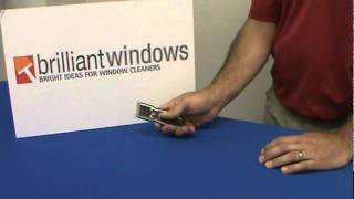 Briiliant Windows - Ettore Pocket Scraper