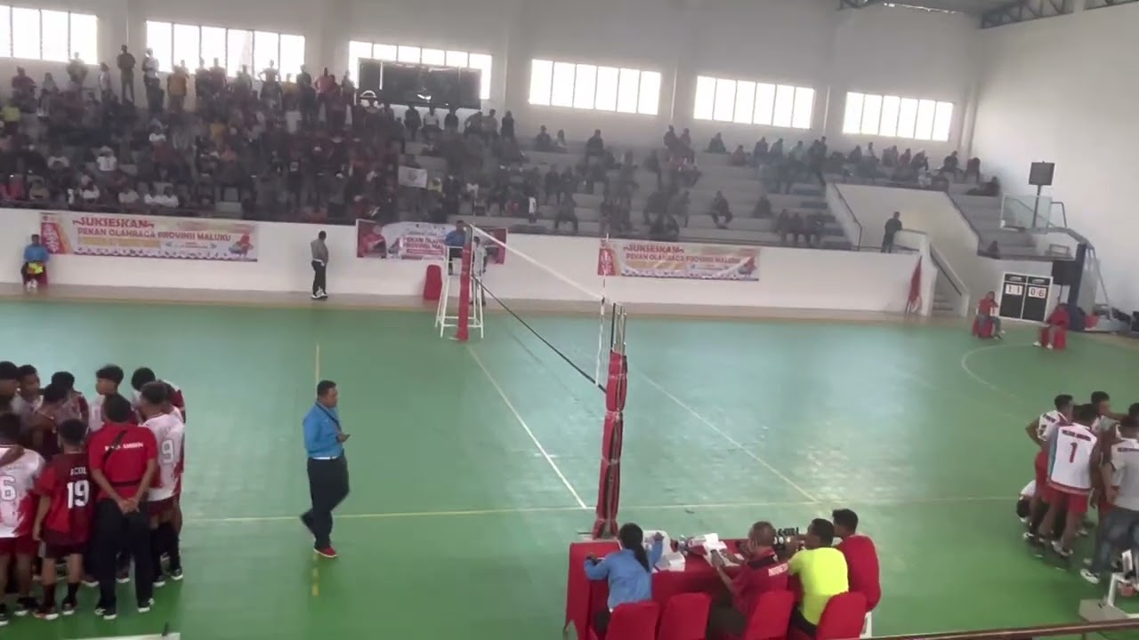 POPMAL IV Volleyball indoor Putra Kota Ambon vs MBD set 1 ::: diunggulkan pukulan2 keras pemain MBD