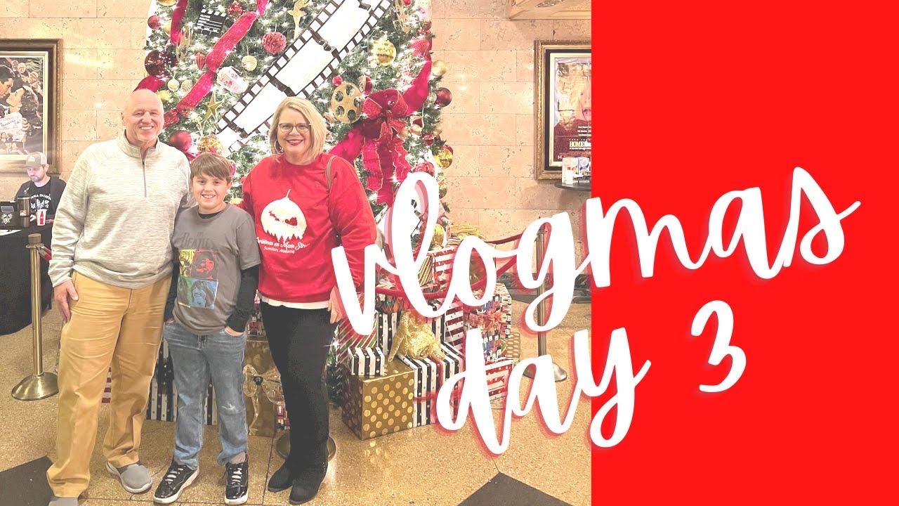 VLOGMAS  DAY 3 + Christmas on Main + Singing With My Girl + The Fab Four (Beatle's Tribute Group)