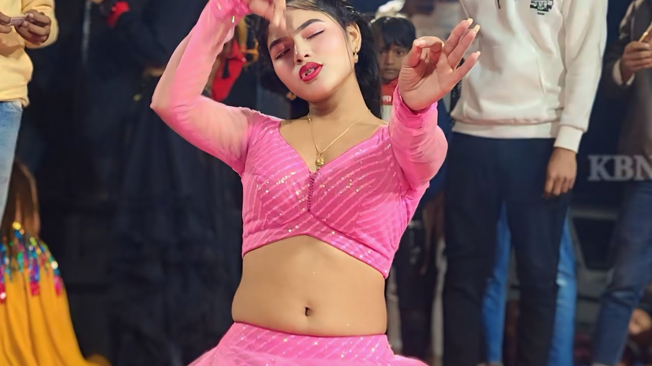 दीवानी मैं दीवानी सजन की दीवानी💞 Deewani Main Deewani Sajan Ki Deewani💞 Maya Magar competition dance