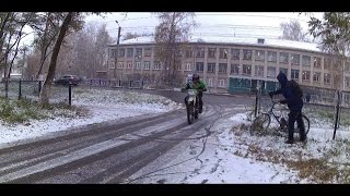 [EF]Покатушка#33 Первый снег. Еду в школу. Упал на мото. Мотоциклы и мопед (велосипед)
