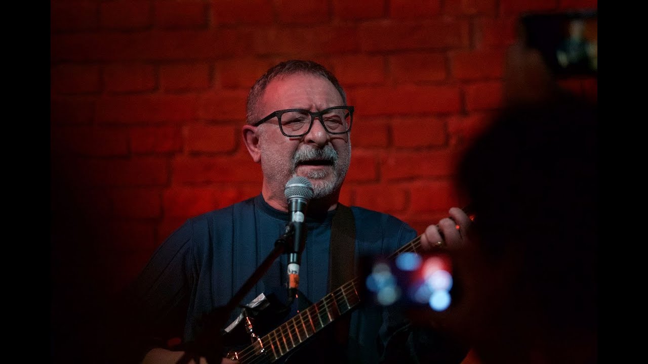 Евгений Маргулис: "Не хочется выглядеть идиотом перед такими же пожилыми людьми,