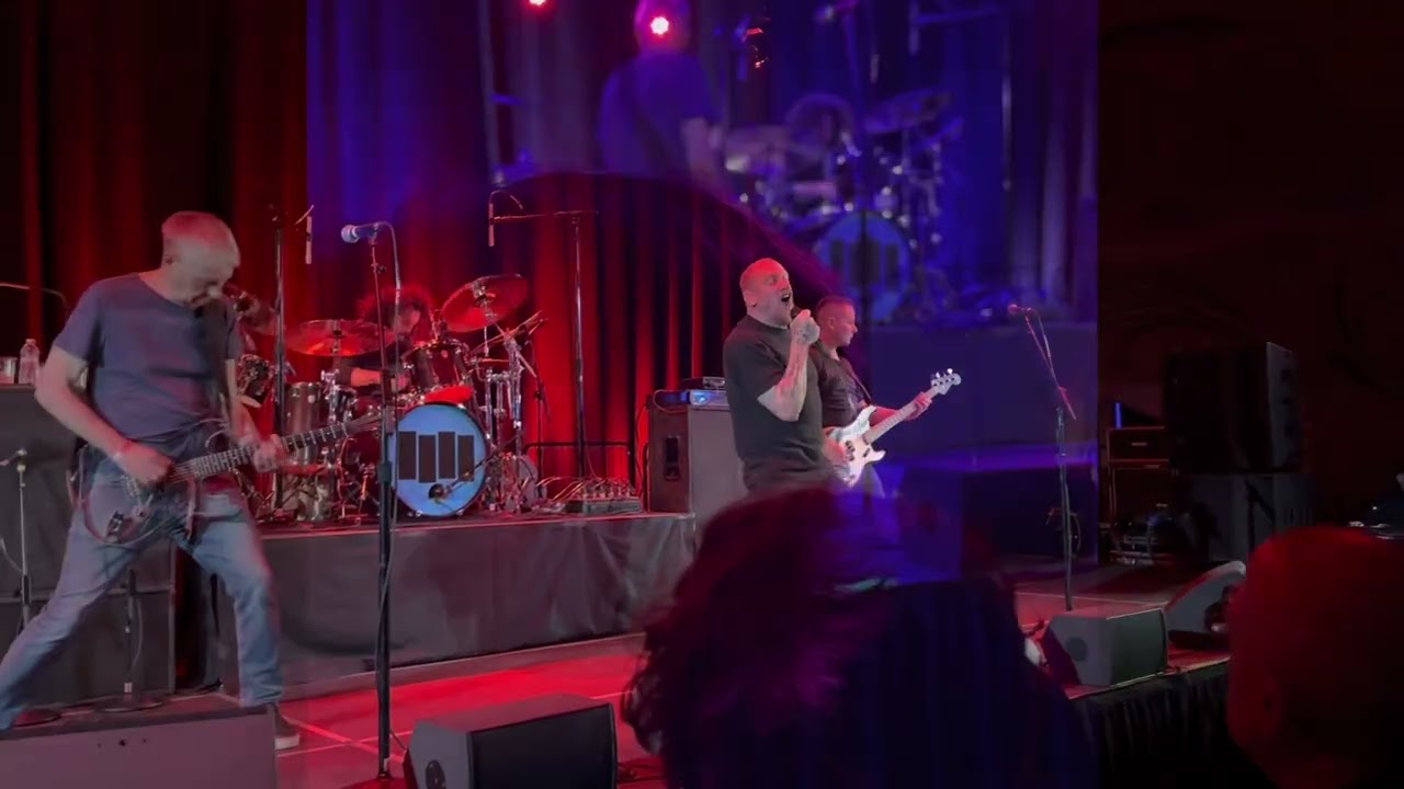 Black flag - the Fremont theater SLO