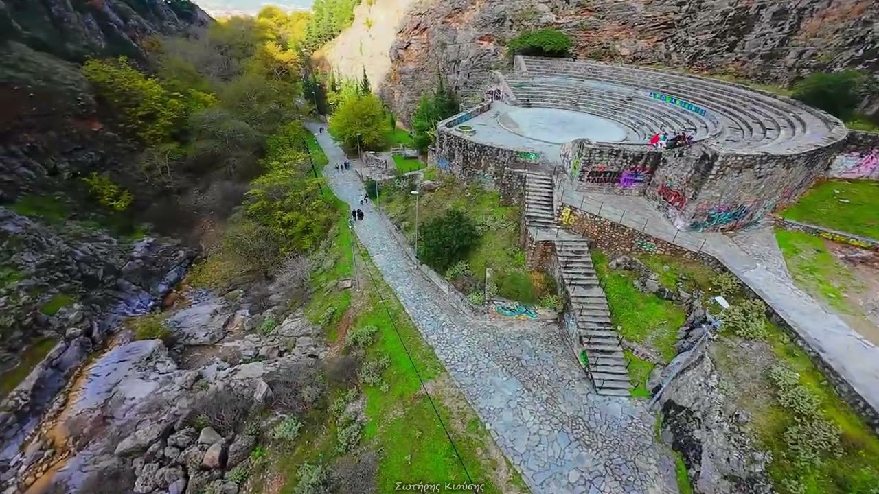 📍Λιβαδειά Πηγές της Κρύας... 💦