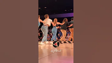 أحلي رقص على نغمات عل حسب الريح عبد الحليم Dance السلطان نور 